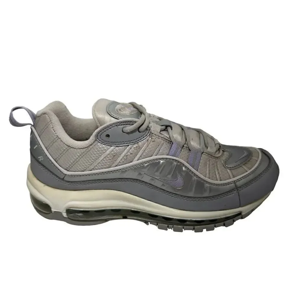 Women’s Nike air max size 8 Gray athletics shoes